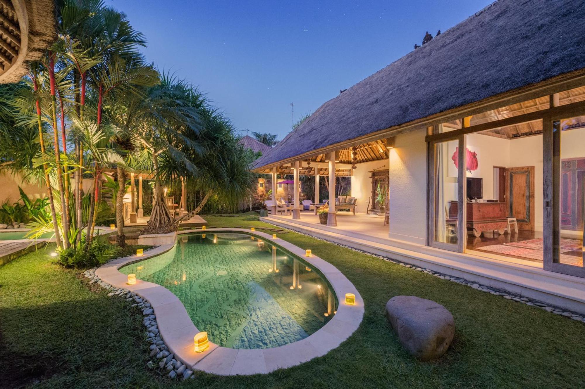 Villa Tirta Naga Bali Семиньяк Экстерьер фото