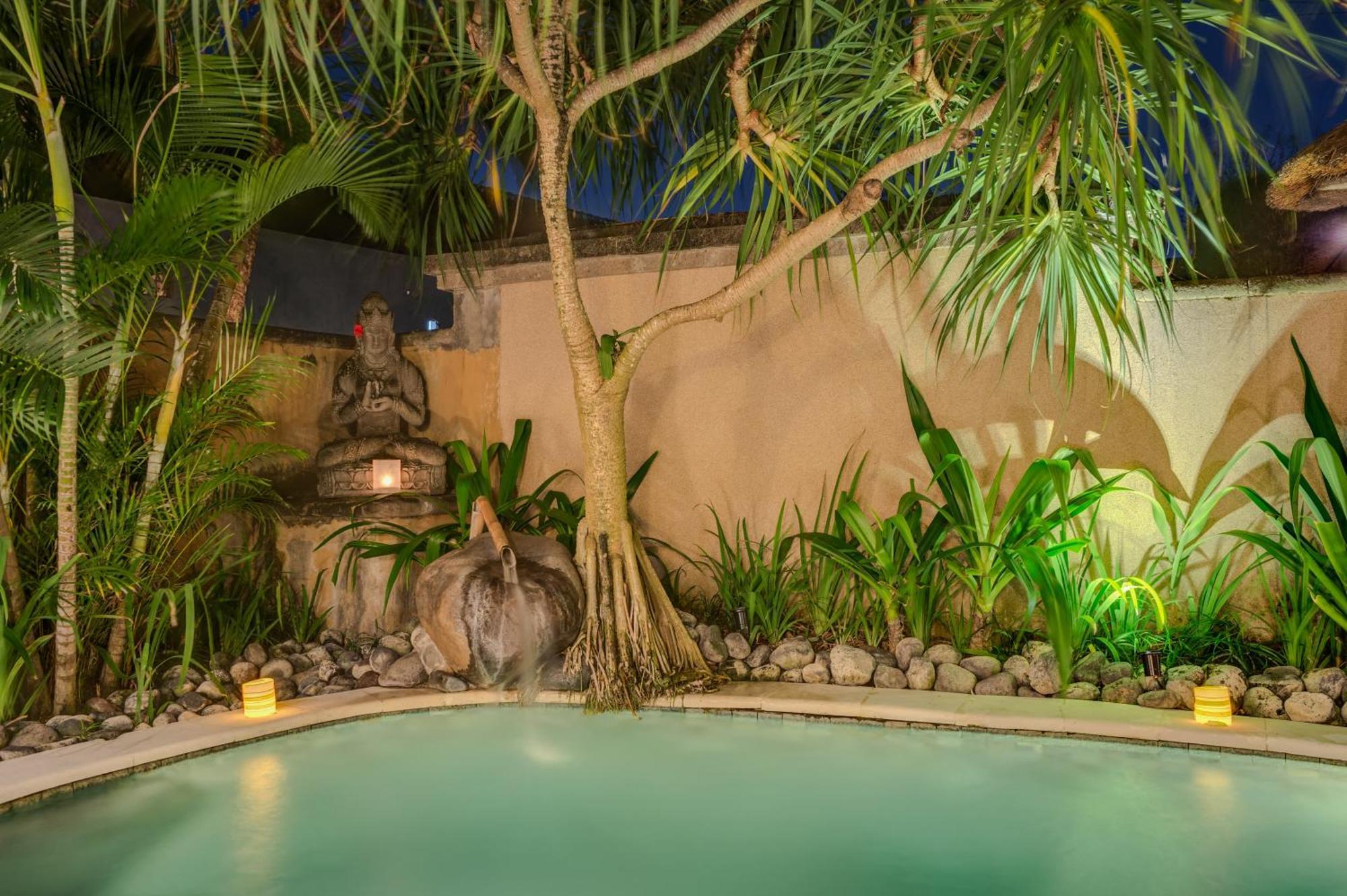 Villa Tirta Naga Bali Семиньяк Экстерьер фото