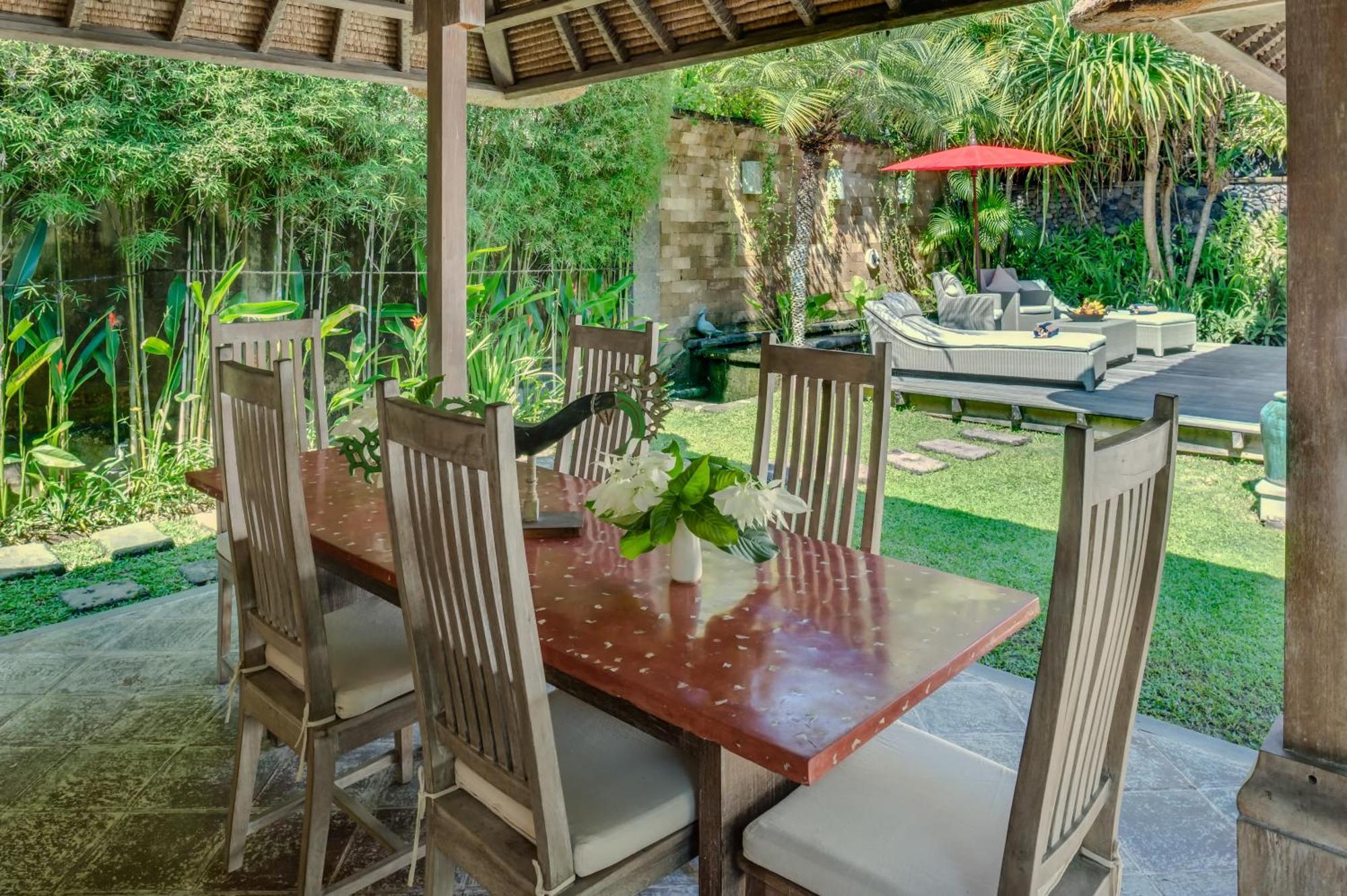 Villa Tirta Naga Bali Семиньяк Экстерьер фото